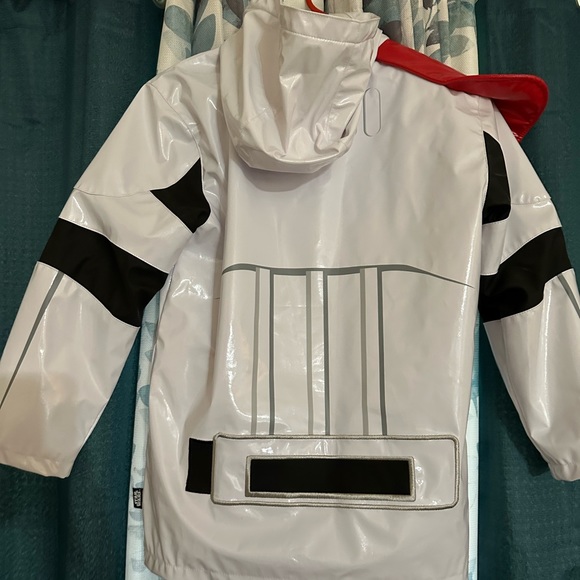 Lined Star Wars rain coat from the Disney Store NWOT - Picture 2 of 4